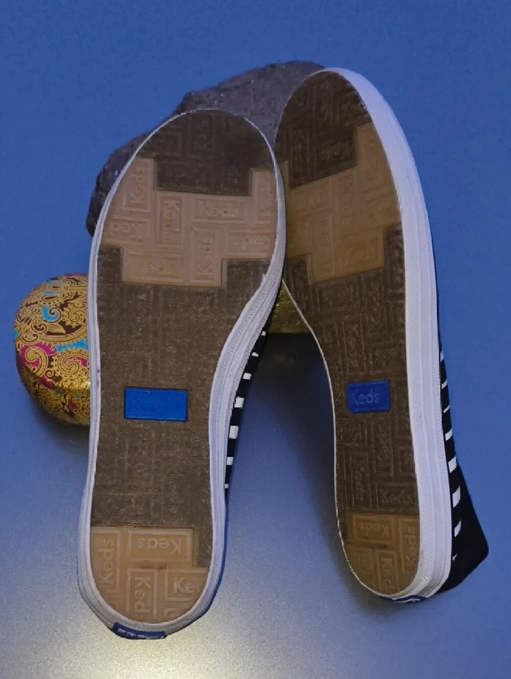Keds Black & White Striped Slip-On Flats with Pink Interior Size 9.5 - Picture 3 of 6